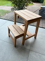 Klein op trapje, Huis en Inrichting, Ophalen of Verzenden, Nieuw, Hout