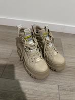 ZGAN Buffalo Boots in maat 37, Hoge laarzen, Beige, Ophalen of Verzenden, Zo goed als nieuw