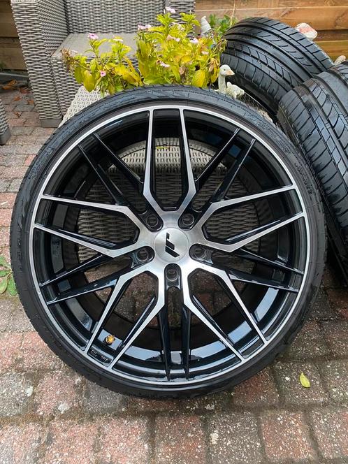 Velgen Japan Racing JR28, Auto-onderdelen, Banden en Velgen, Banden en Velgen, Zomerbanden, 18 inch, 225 mm, Personenwagen, Nieuw