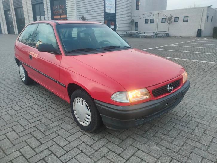 Opel Astra 1.4 i Benzine, Auto's, Opel, Bedrijf, Te koop, Astra, ABS, Benzine, Euro 3, Coupé, 3 deurs, Handgeschakeld, Rood, Zwart