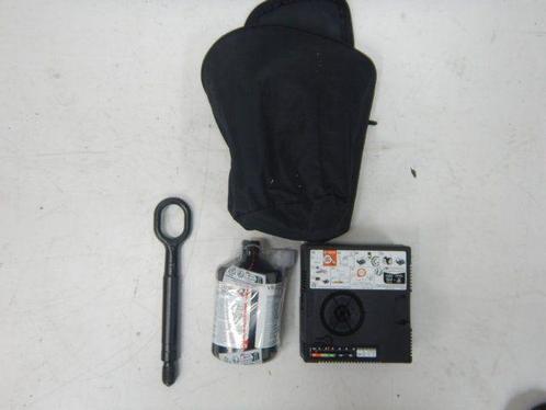 VW Tiguan 571 bandenreparatie set Luchtpomp Compressor 5N001, Auto diversen, Autogereedschap, Gebruikt, Ophalen of Verzenden