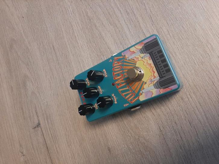 Zvex Fuzz Factory Vertical, Muziek en Instrumenten, Effecten, Nieuw, Ophalen