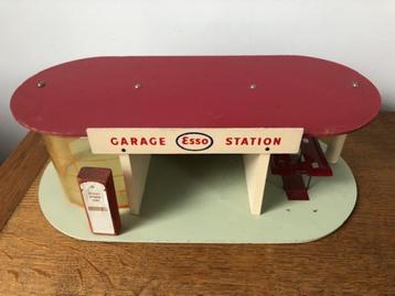 ESSO garagespeelgoed, 1960 beschikbaar voor biedingen