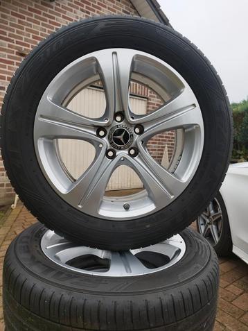 Zomerbanden 225/55/R17 originele Mercedes Vito/Viano/EW213  beschikbaar voor biedingen