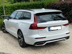 Volvo V60 T8 Traction intégrale R-Design 2019, Autos, Volvo, 5 places, Carnet d'entretien, Hybride Électrique/Essence, Cuir et Tissu