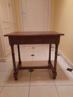 petite table d'appoint en chêne massif, Ancien, 55 à 75 cm, Comme neuf, Enlèvement