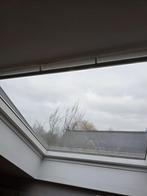 Velux GGL UK08 met rolluik, Ophalen, 120 tot 160 cm, Zo goed als nieuw, Dubbelglas