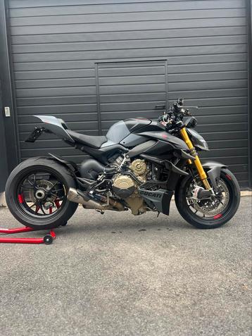 Ducati Streetfighter V4S 2101 Km ‘24 - 4j garantie BTW moto disponible aux enchères