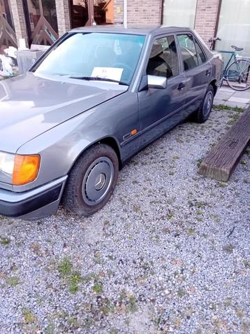 mercedes 250, Autos, Argent ou Gris, Achat, Série 200, Noir