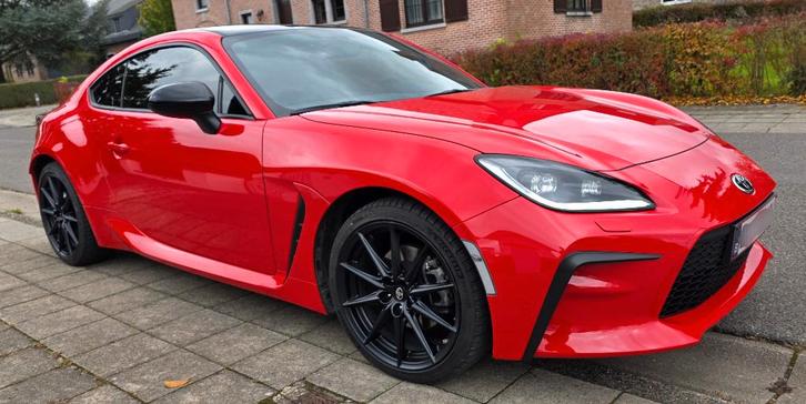 Toyota GR86 premium boite manuelle, Autos, Toyota, Particulier, GR86, Essence, Coupé, 2 portes, Boîte manuelle, Rouge, Noir, Alcantara