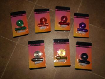 Nieuwe kapstokjes / 7 stuks voor 5 € beschikbaar voor biedingen