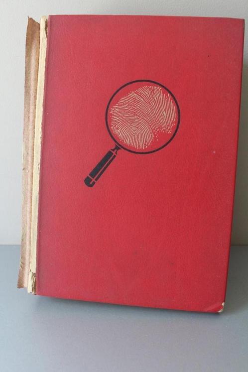 Chasse au coupable avec Agatha Christie 511p, Livres, Policiers, Utilisé, Enlèvement ou Envoi