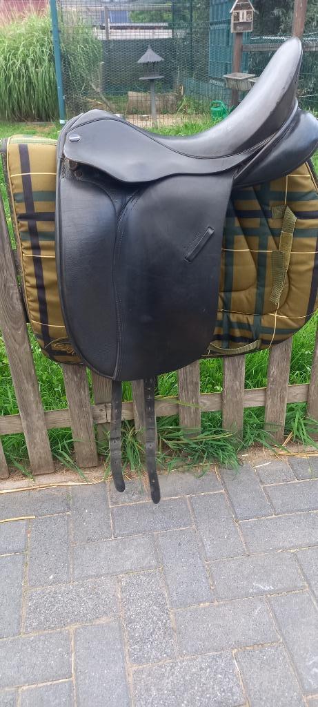 Euroriding diamant dressuurzadel.175, Dieren en Toebehoren, Paarden en Pony's | Zadels, Gebruikt, Dressuur, Ophalen