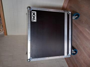 Thon flightcase beschikbaar voor biedingen