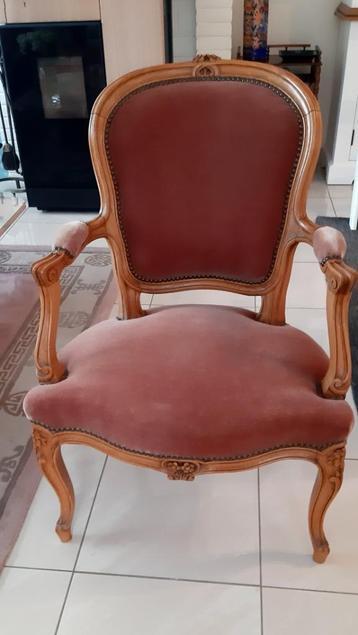 LOUIS XV STYLE BERGÈRE beschikbaar voor biedingen