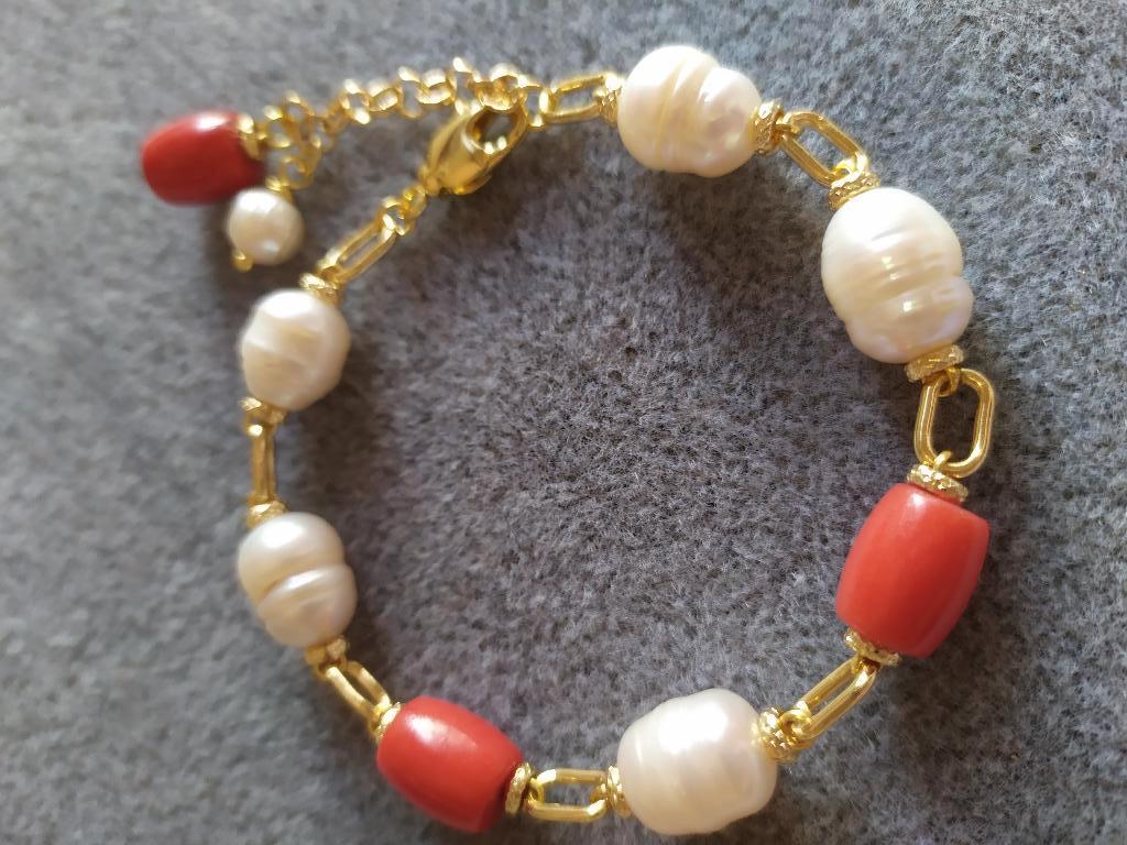 Bracelet en Perles d’eau douce et Corail teinté femme NEUF, Enlèvement, Neuf, Or, Autres matériaux