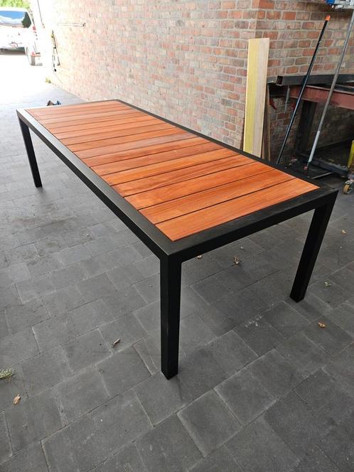 Tafel padouck, Tuin en Terras, Tuintafels, Zo goed als nieuw, Ophalen