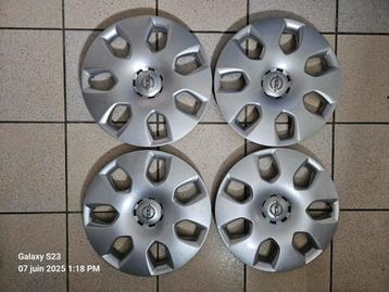 Set van 4 Opel 16 inch wieldoppen in perfecte staat! beschikbaar voor biedingen