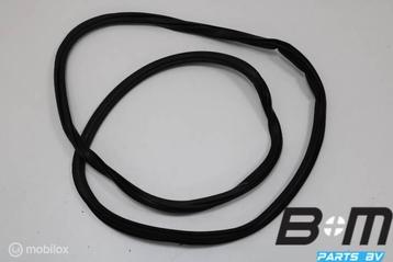 Portierrubber rechts achter Skoda Karoq 575867368F beschikbaar voor biedingen