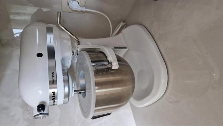 2 keer gebruikt moeilijk voor mij mag weg voor 500€, Elektronische apparatuur, Keukenmixers, Zo goed als nieuw, Ophalen