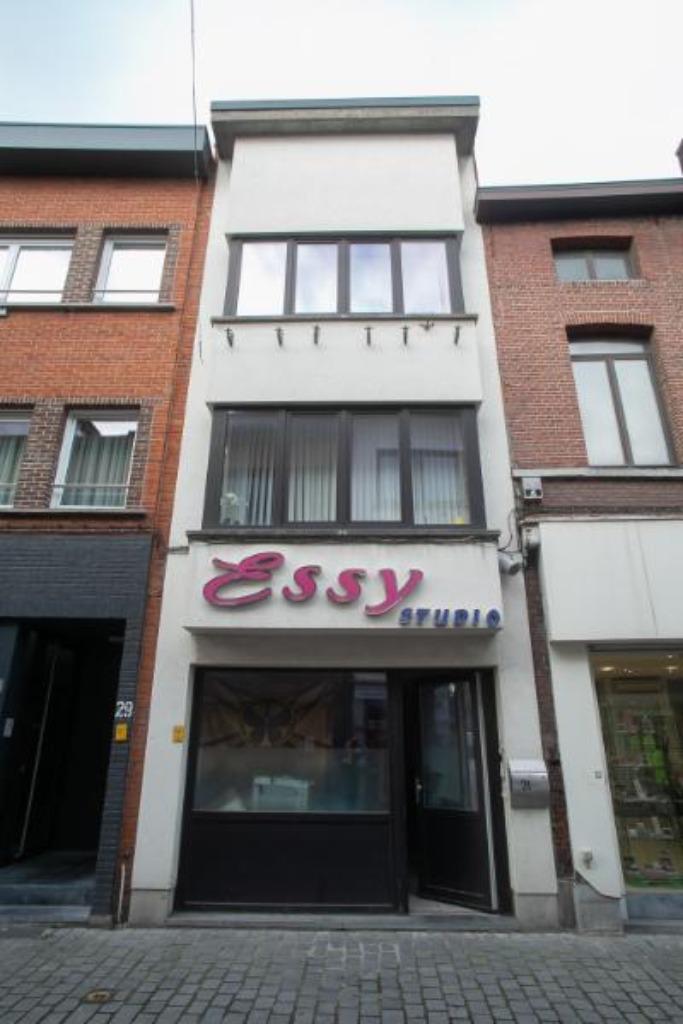 Handelspand + appartement in Boom te koop, Immo, Huizen en Appartementen te koop, Provincie Antwerpen, tot 200 m², Tussenwoning