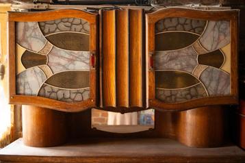 Art Deco kast, waarschijnlijk uit de jaren 1920 beschikbaar voor biedingen