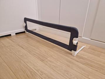 2 bedhekjes 150cm beschikbaar voor biedingen