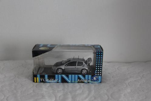 Peugeot 206 oldtimer in een doos, Hobby en Vrije tijd, Modelauto's | Overige schalen, Zo goed als nieuw, Auto, Ophalen of Verzenden