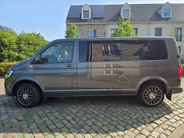 VW transporter caravelle T6 dubbel cabine 2018, Autos, Achat, Carnet d'entretien, Autres couleurs, Noir
