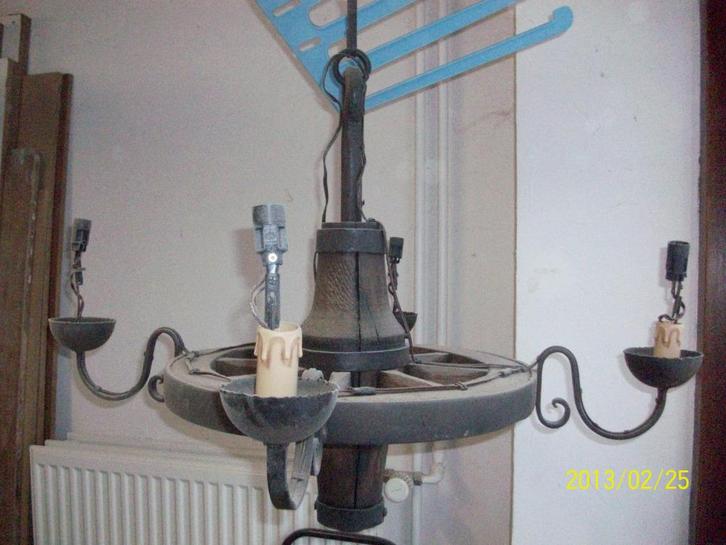 Lustre roue de brouette chêne Adam D, Maison & Meubles, Lampes | Lampes de table, Utilisé, Enlèvement