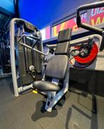 Technogym shoulder press, Enlèvement