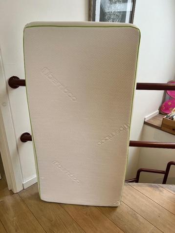 Babymatras Bamboo 120x60cm + hoes beschikbaar voor biedingen