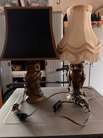Koppeltje uilenlampen beschikbaar voor biedingen