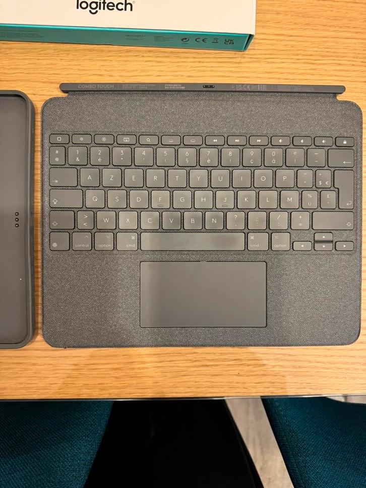 Logitech 920-010210, Computers en Software, Tablet-hoezen, Ophalen