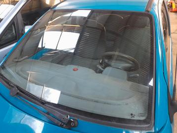 Pare brise d'origine RENAULT TWINGO 1 // 5060 AUVELAIS, Enlèvement ou Envoi, Renault