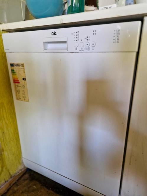 VAATWASSER te koop in perfect werkende staat, Elektronische apparatuur, Vaatwasmachines, Zo goed als nieuw, Ophalen