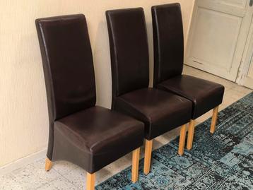Propere stoelen met bruine (Skai) lederen beschikbaar voor biedingen