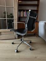 Bureaustoel Eames EA117 replica (uitstekende staat), Maison & Meubles, Chaises, Enlèvement, Utilisé, Métal, Une