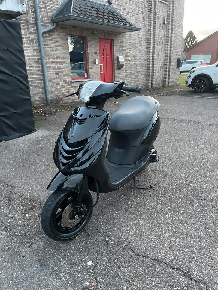 Piaggio Zip A Klasse 2 Takt, Fietsen en Brommers, Scooters | Piaggio, Zo goed als nieuw, Zip, Ophalen
