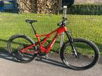 Gespecialiseerde elektrische mountainbike, Ophalen