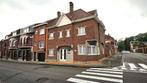 Spacieuse et robuste maison 3 façades avec cour et garag, Mouscron, 2 pièces, 265 m², Province de Hainaut