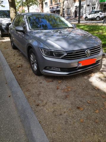 Volkswagen Passat 2018 modèle, Autos, Argent ou Gris, Achat, Noir, Particulier