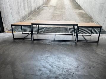 VOL Eiken Salontafel uit 3 delen beschikbaar voor biedingen