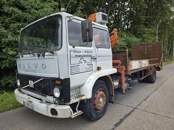 Volvo F 7 /210 PK / Oprijwagen met Kraan Hiab 985 A beschikbaar voor biedingen