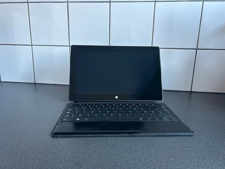 Microsoft Surface tablet 64GB + toetsenbord & oplader, Computers en Software, Windows Tablets, Zo goed als nieuw, 64 GB, Ophalen