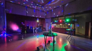 Feestverlichting disco lichten huren beschikbaar voor biedingen