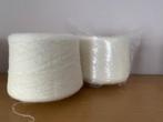 2 bobijnen mohair wit, Hobby en Vrije tijd, Breien en Haken, Ophalen, Zo goed als nieuw, Breien, Machine