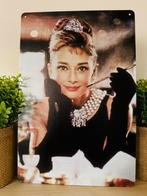 Plaque murale en métal Audrey Hepburn, Collections, Musique, Artistes & Célébrités, Affiche, Œuvre d'art ou Peinture, Enlèvement ou Envoi