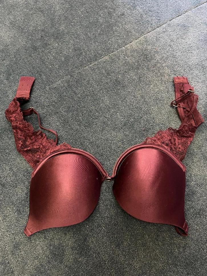 BH Hunkemoller B75, Kleding | Dames, Ondergoed en Lingerie, BH, Rood, Verzenden