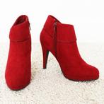 Belles bottes en cuir Dolcis rouges s25 (taille 38) €20, -, Vêtements | Femmes, Chaussures, Rouge, Dolcis, Comme neuf, Boots et Botinnes